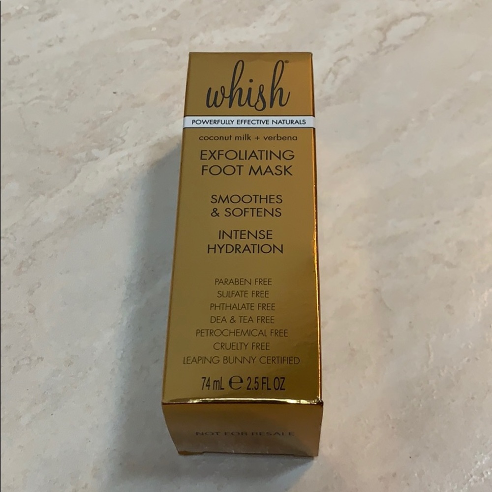 Exfoliating foot mask